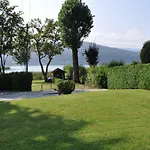 Holiday home Seebungalows Wedenig Direkt Am Krumpendorf