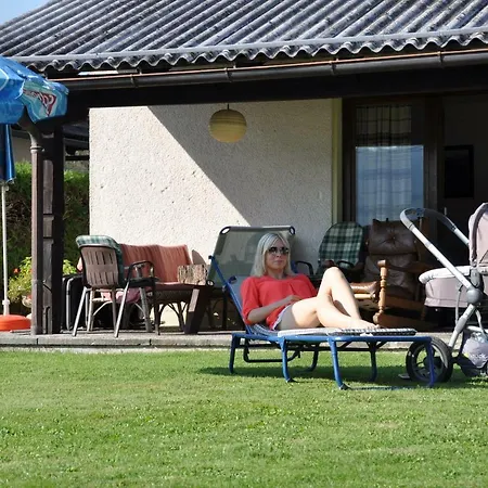Seebungalows Wedenig Direkt Am Krumpendorf
