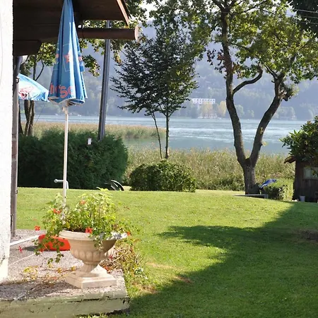 Seebungalows Wedenig Direkt Am * Krumpendorf