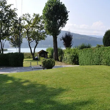 Dom wakacyjny Seebungalows Wedenig Direkt Am Krumpendorf